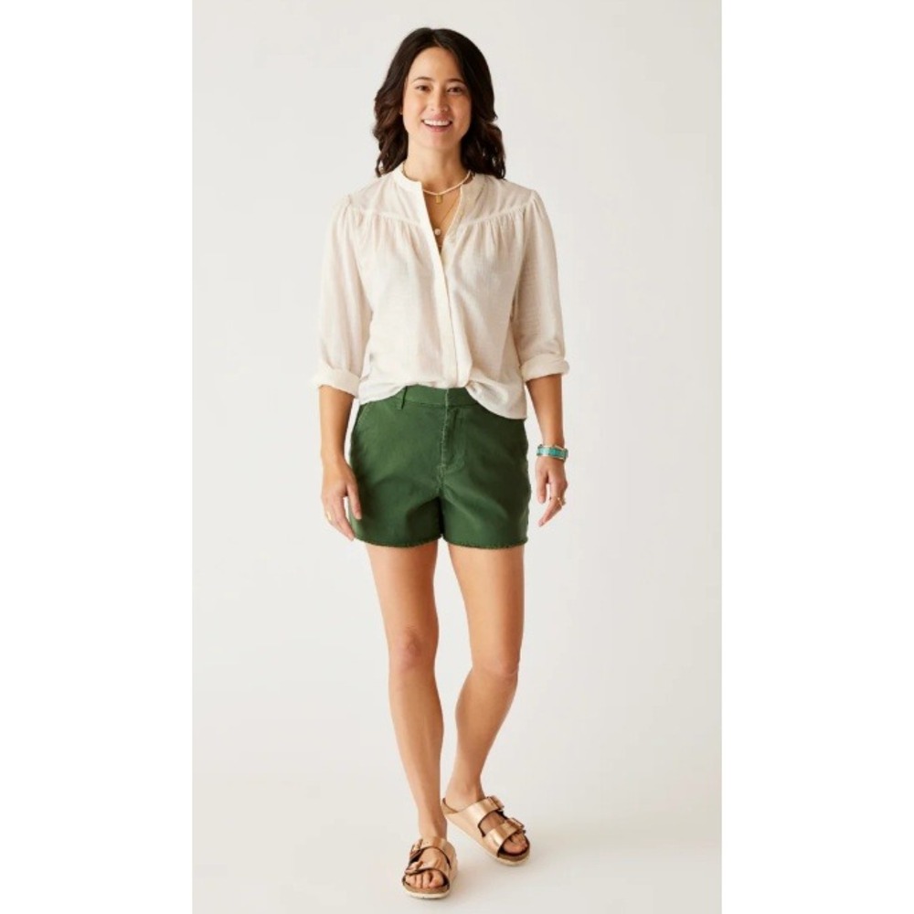 Carve Designs Shorts Womens Size 6 Green Casual Raw Hem Tencel Blend